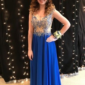 Blue prom dress